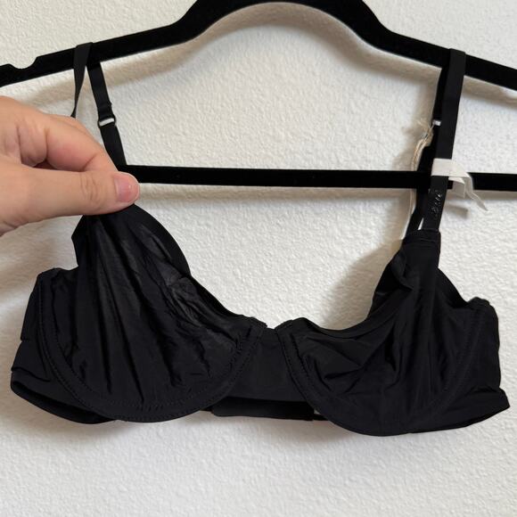 NWT AERIE SMOOTHEZ 34B Bra Mesh Unlined Full Coverage in Black Adjustable Straps - Picture 2 of 7